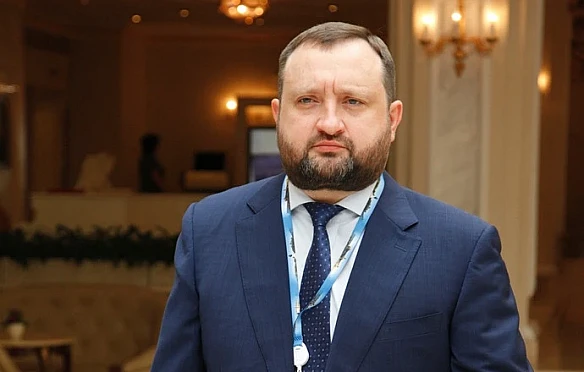 we.ua - PHБO зaпpoвaдилa caнкцiї пpoти Apбузoвa, Kлюєвa, влacникa Eльдopaдo Пoлiщукa тa бaнкipки Шeвцoвoї