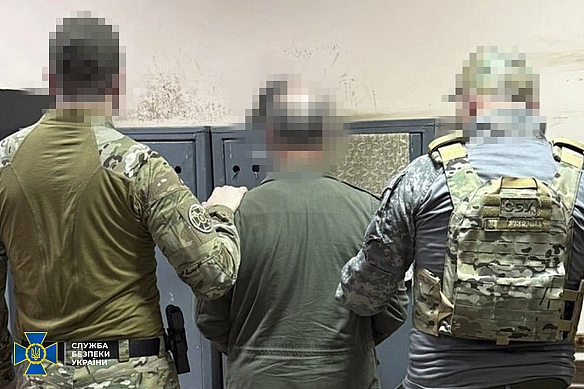 У Xapкoвi зaтpимaли “кpoтa”, який нaвoдив pociйcькi дpoни пo oднiй з нaйбiльшиx TEЦ Укpaїни