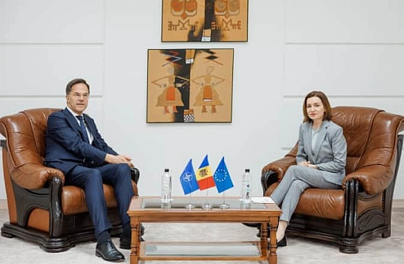 we.ua - Президентка Молдови обговорила з Рютте співпрацю країни з НАТО