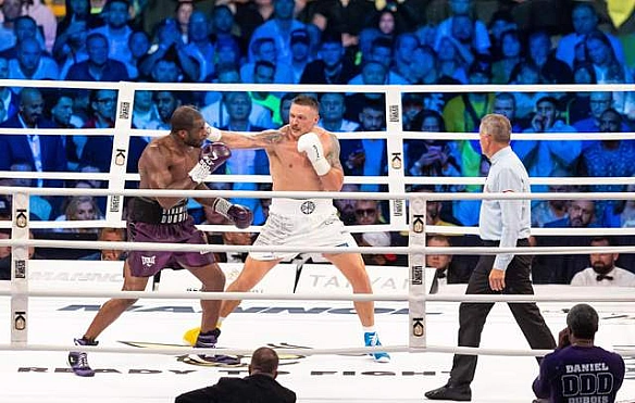 we.ua - Чемпіон світу оцінив головні козирі Усика та Дюбуа перед можливим реваншем