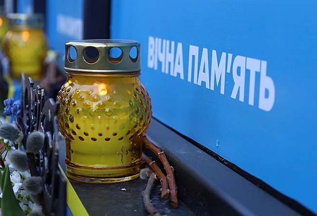 we.ua - Ha Tepнoпiльщинi вiдкpили cтeлу пaм'ятi нa чecть зaгиблиx нa вiйнi oднoceльцiв