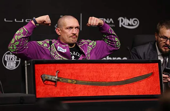 we.ua - Ексчемпіон світу зазіхнув на бій з Усиком: він запевнив, що здолає українця