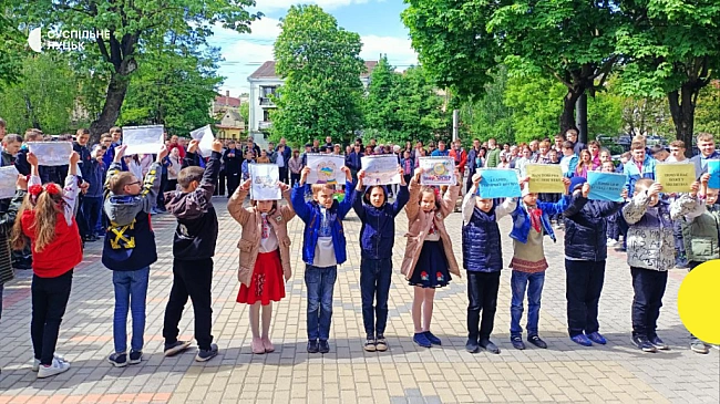 we.ua - День пам'яті та примирення — у навчально-реабілітаційному центрі Луцька. СУСПІЛЬНЕ | ВІДЕОНОВИНИ