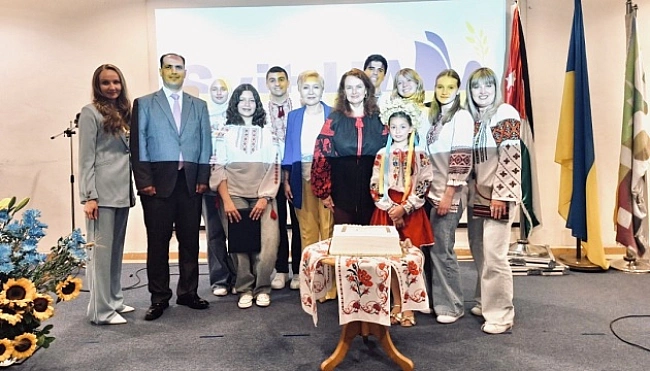 we.ua - Українці урочисто відзначили Всесвітній день вишиванки у столиці Йорданії
