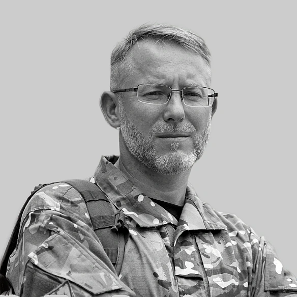 we.ua - Це суспільство – сарана. Вони лізуть по трупах, хоча знають, що ми їх уб'ємо