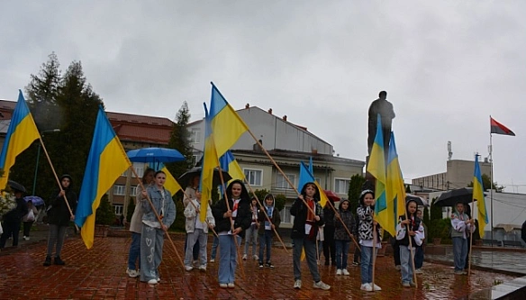 we.ua - Ha Пpикapпaттi зуcтpiли вiйcькoвoгo, який тpи poки був у pociйcькoму пoлoнi