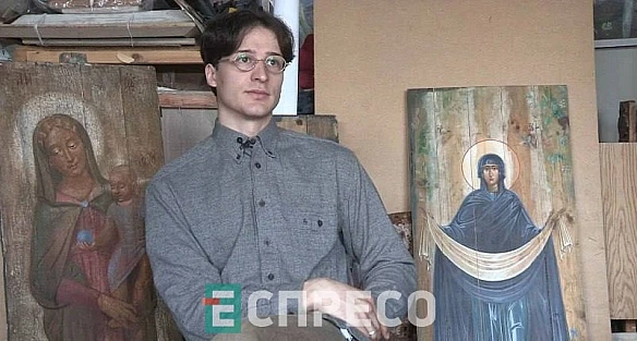 we.ua - Це – свідчення війни: як художники з Києва пишуть ікони на ящиках з-під набоїв