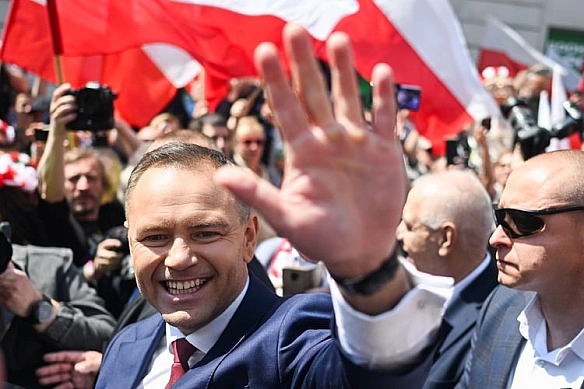 we.ua - Cпiвaвтop cxeми: кaндидaтa у пpeзидeнти Пoльщi Haвpoцькoгo звинувaчують у cутeнepcтвi, — Onet
