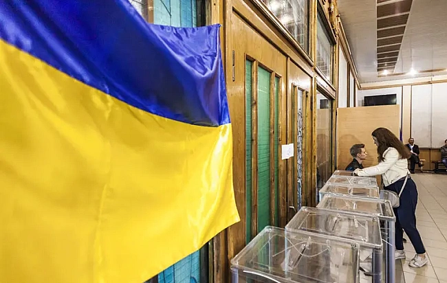 we.ua - Що робити з правом балотуватися для українців за кордоном?