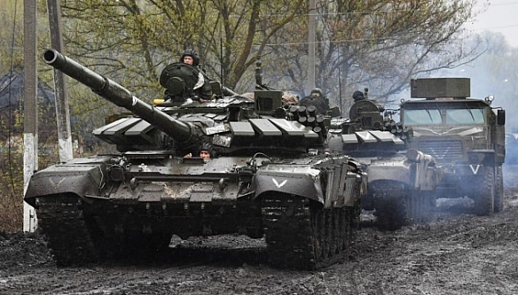 we.ua - 50 тисяч російських військ на кордоні: що кажуть військові