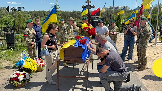 we.ua - На Київщині перепоховали прикордонника з Лисичанська Артема Попова, загинув у бою за Бахмут