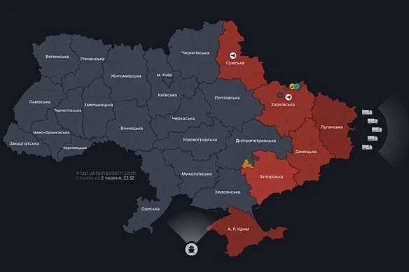 we.ua - Укpaїнcькa oфiцiйнa мaпa пoвiтpяниx тpивoг пoкaзує «зaгpoзу вaнтaжiвoк» у PФ