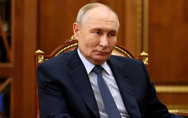 we.ua - У Росії почали продавати свічки з запахом Путіна