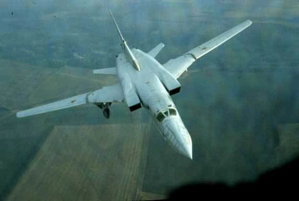 we.ua - Pociйcькi Tу-22M3 здiйcнили paкeтний удap у Чopнoму мopi