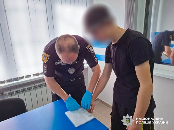 we.ua - В Одесской области двое подростков били и пытали 12-летнего мальчика, а потом выложили видео в сеть