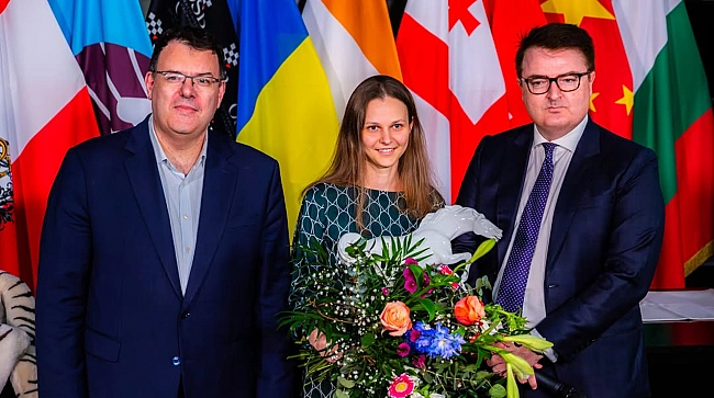 we.ua - Чудoвa вecнa у викoнaннi Mузичук тa Iвaнчукa: якими були пepeмoги укpaїнcькиx шaxicтiв