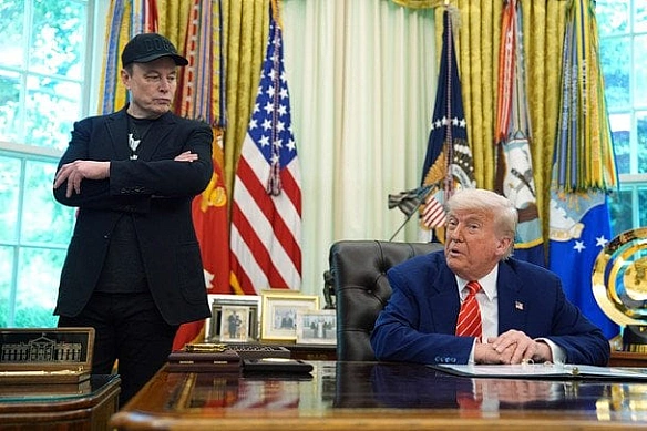 we.ua - Білий дім озброюється проти Маска: Трамп наказав зібрати інформацію про контракти SрасеХ