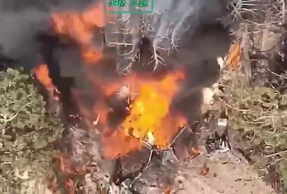 we.ua - На Кінбурнській косі воїни ССО завдали удару по ворожому транспорту: відбувалася детонація. ВІДЕО