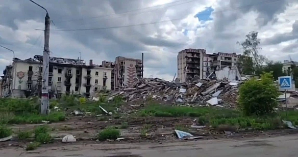 we.ua - Окупанти влаштували в Бахмуті військову базу: чи є там місцеві