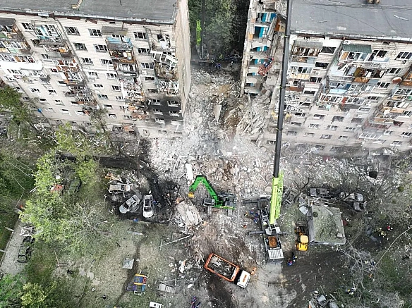 we.ua - Атака рф на Київ: у будинок влучила ракета Х-101 - Повітряні сили