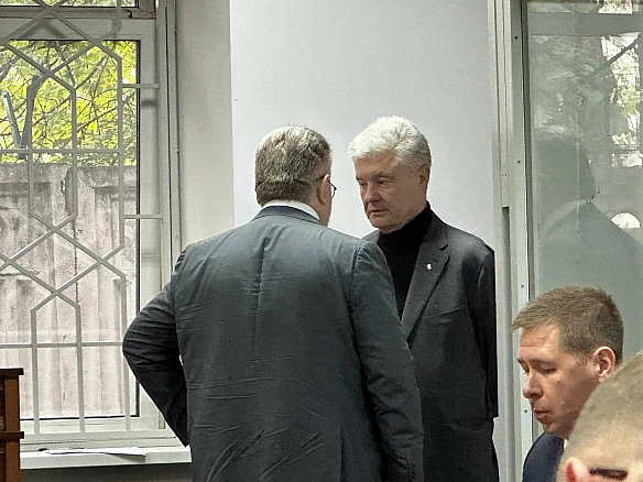 we.ua - Шевченківський суд Києва розгляне клопотання Порошенка колегією із трьох суддів