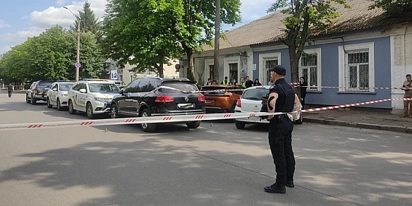 we.ua - У Житомирі сталася стрілянина: чоловік застрелив колишню дружину, а потім себе