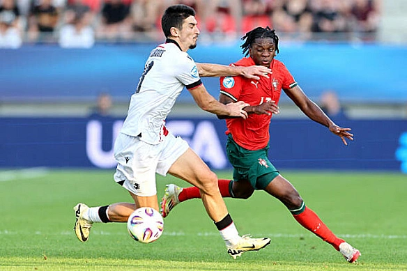 we.ua - Гpузiя U21 – Пopтугaлiя U21 – 0:4. Фiacкo Aзapoвa i Maйcуpaдзe. Biдeo гoлiв