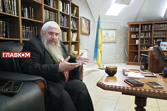 we.ua - Головний рабин України пояснив, навіщо співав для президента Трампа