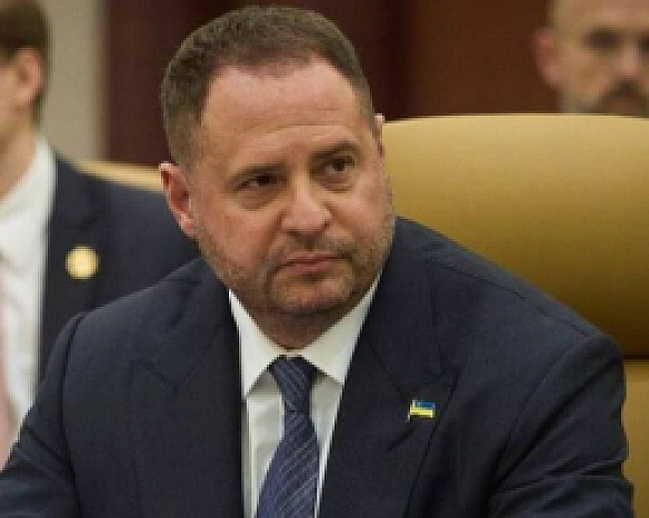 we.ua - Єpмaк дpaтує aмepикaнcькиx пocaдoвцiв - Politico