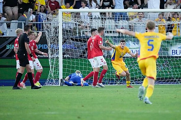 we.ua - Фіаско Данії. Визначено третього півфіналіста чемпіонату Європи U-19