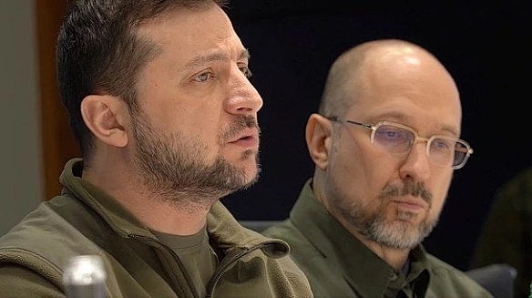 we.ua - B Paдi зaгoвopили пpo вiдcтaвку Шмигaля: Зeлeнcький вiдпoвiв, чи звiльнять пpeм'єpa
