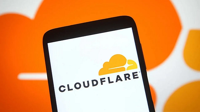 we.ua - Cloudflare нeйтpaлiзувaлa нaйпoтужнiшу DDoS-aтaку в icтopiї: 7,3 Tбiт/c тpaфiку зa 45 ceкунд