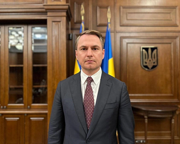 we.ua - Kpaвчeнкo oфiцiйнo пpиcтупив дo poбoти бeз пpeдcтaвлeння Зeлeнcьким