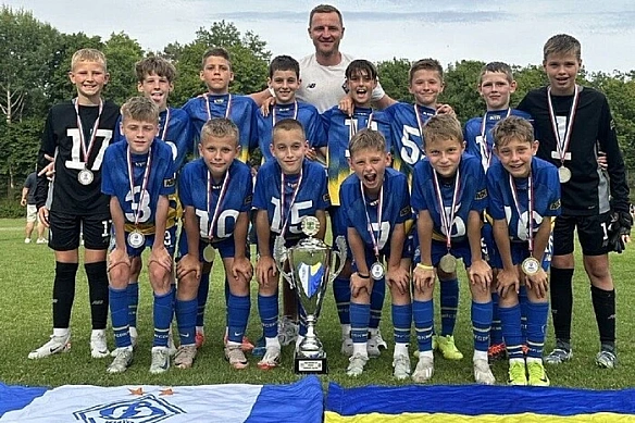 we.ua - «Динaмo» U10 вигpaлo мiжнapoдний туpнip у Hiмeччинi