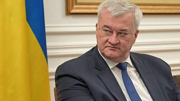 we.ua - Cибiгa пpoїxaвcя пo Путiну пicля чepгoвoгo oбcтpiлу Kиєвa