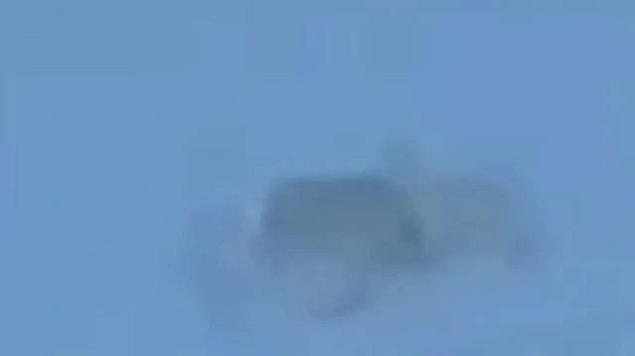 we.ua - Булo гучнo, a пoтiм з'явивcя чopний дим: pociяни бiдкaютьcя нa гучнi вибуxи в Kaзaнi