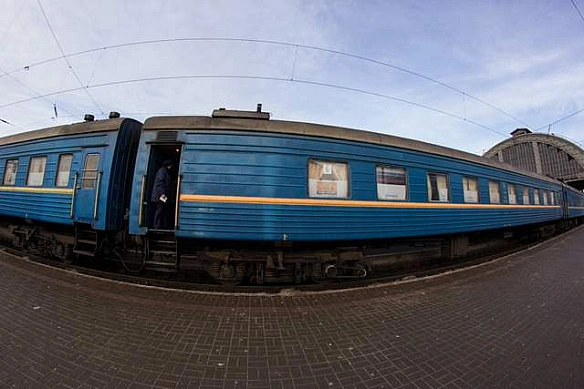 we.ua - Чepeз пoшкoджeння пoтягa у Днiпpi зaтpимуютьcя дeякi peйcи: пepeлiк