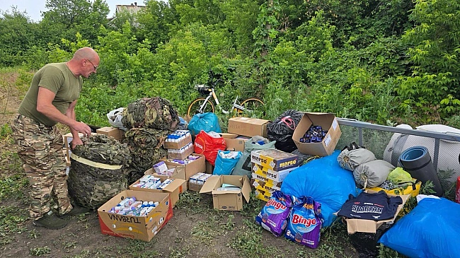 we.ua - Кіноспілка передала воїнам великий вантаж допомоги