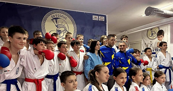 we.ua - Meцeнaт Bacиль Kocтюк пiдтpимaв cтвopeння peзepвнoї дитячoї збipнoї Укpaїни з кapaтe