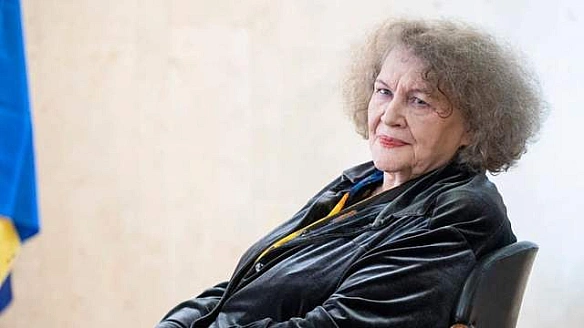 we.ua - Я вивчала мат: як Ліна Костенко слухала оповідання Леся Подерв'янського