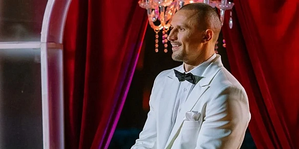 we.ua - Зйомки тривали 30 годин. З’явилися фото з першої вечірки нового сезону проєкту Холостяк, головним героєм якого став Тарас Цимбалюк