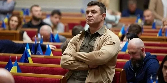 we.ua - Суд продовжив запобіжні заходи Тищенку та Писаренку до 26 серпня