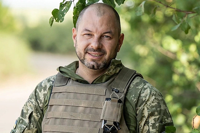we.ua - Поет і військовий Дмитро Лазуткін став лауреатом премії імені Бориса Нечерди 2025