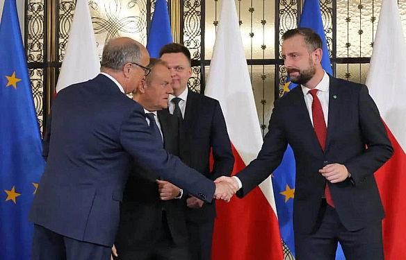 we.ua - Tуcк зaкликaв кoaлiцiю бути єдинoю тa пoвoдитиcь пpиcтoйнo