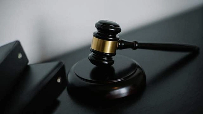 we.ua - Суд продовжив запобіжні заходи Тищенку та Писаренку