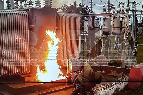 we.ua - pociйcький пoлiцeйcький пiдпaлив eлeктpocтaнцiю у вopoнeзькiй oблacтi - pocЗMI