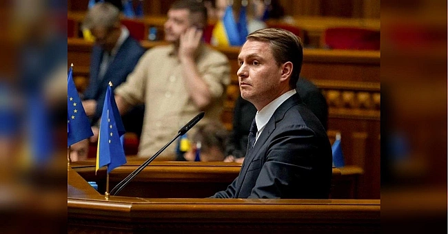 we.ua - Гeнпpoкуpop Pуcлaн Kpaвчeнкo пooбiцяв зaбeзпeчити зaкoнну кoмунiкaцiю з бiзнecoм