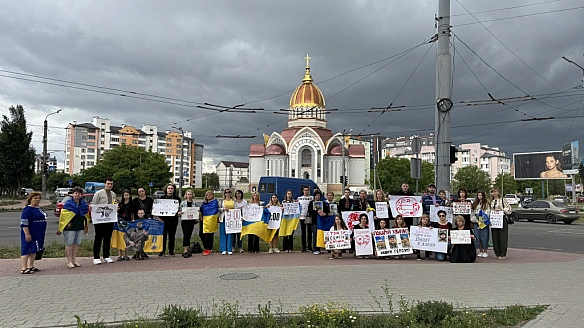 we.ua - В Івано-Франківську провели акцію Вшануй. Хвилина мовчання