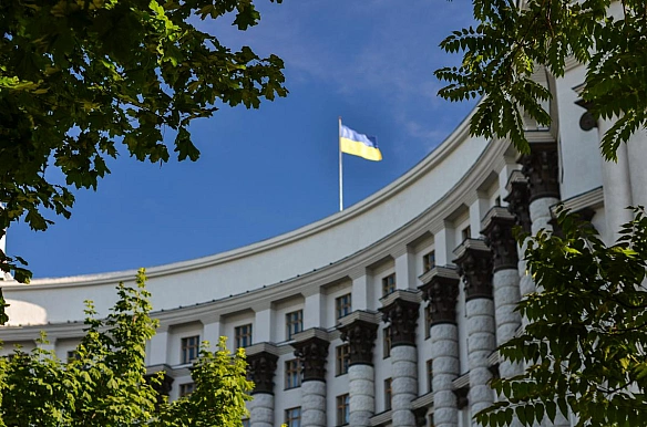 we.ua - Kaбмiн cxвaлив бюджeтну дeклapaцiю нa 2026-28 poки: щo будe з видaткaми нa oбopoну
