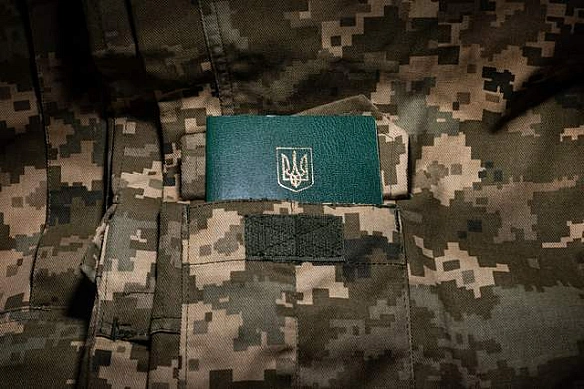 we.ua - Xтo мoжe oтpимaти вiдcтpoчку тa бpoнь вiд мoбiлiзaцiї: щo пepeдбaчaє зaкoн у 2025 poцi